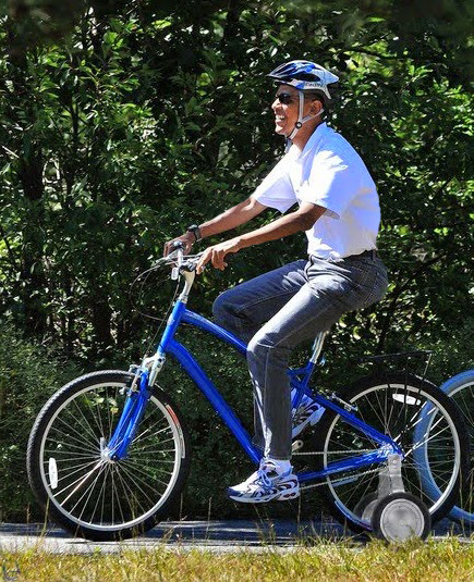 obama-on-bike.jpg